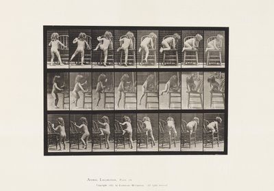 Tavola 475. Bambino, salire su una sedia da Eadweard Muybridge