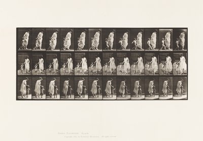 Tavola 72. Correre, tenendo per mano un bambino (70) da Eadweard Muybridge