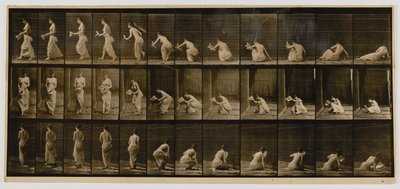 Donna che si alza da una posizione seduta a terra, dal libro Animal Locomotion da Eadweard Muybridge