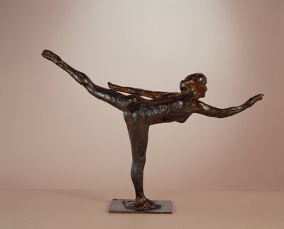 Danzatrice: arabesco sulla gamba destra, braccio sinistro in linea da Edgar Degas