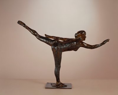 Danzatrice: Arabesque sulla gamba destra, braccio sinistro in linea, c. 1877-1885 (fuso c. 1919-1931) da Edgar Degas