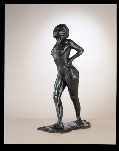 Ballerina a riposo, mani sui fianchi, gamba destra in avanti da Edgar Degas