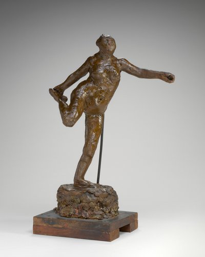 Ballerina che tiene il piede destro nella mano destra, possibilmente 19001911 da Edgar Degas