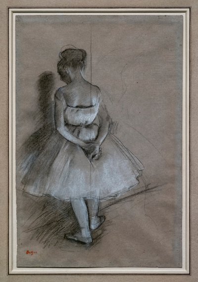 Ballerina in piedi, mani incrociate dietro la schiena da Edgar Degas