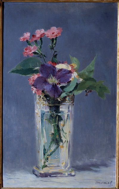 Garofani e clematidi in un vaso di cristallo da Édouard Manet