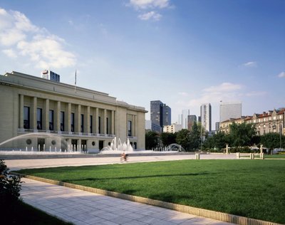 Il municipio di Puteaux da Edouard Niermans