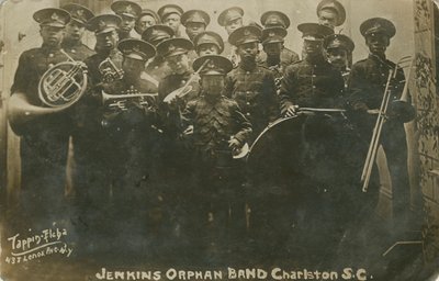 Cartolina fotografica della Jenkins Orphanage Band, Charleston, South Carolina, 1914 da Edward Elcha