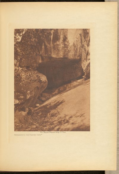 Ingresso alla Grotta Dipinta da Edward S. Curtis