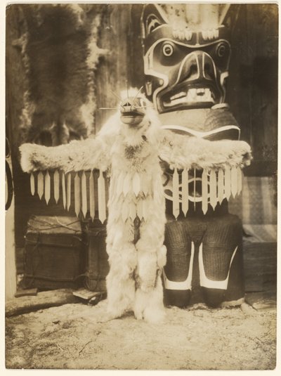 [La vespa con il ronzio li scaccia tutti]. da Edward S. Curtis
