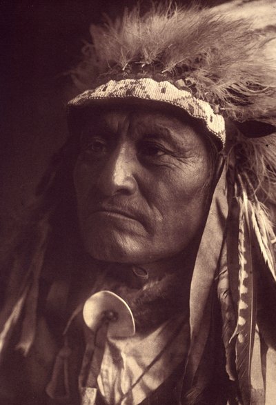 Crazy Thunder, un Sioux Teton da Edward Sheriff Curtis