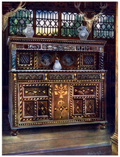 Credenza scolpita e intarsiata in quercia da Edwin Foley