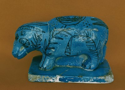 Ippopotamo blu con decorazione nera, da Dra Aboul Naga, Medio Regno da Egyptian 11th Dynasty