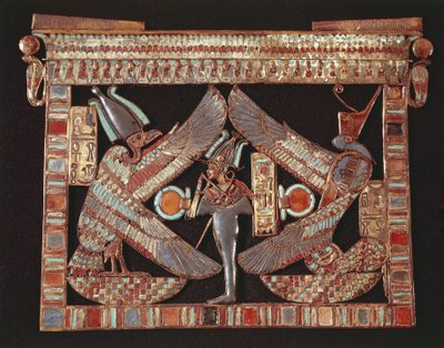 Pettorale raffigurante Osiride su sfondo nero da Egyptian 18th Dynasty