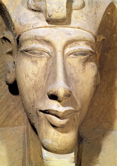 Busto di Amenofi IV (Akhenaton) (c.1364-1347 a.C.) dal Tempio di Amon, Karnak, c.1353-1337 a.C. (arenaria) (dettaglio) da Egyptian 18th Dynasty