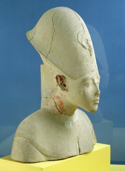 Busto di Amenofi IV (Akhenaton) da Tell el-Amarna, Periodo Amarniano, Nuovo Regno, c.1353-1337 a.C. da Egyptian 18th Dynasty