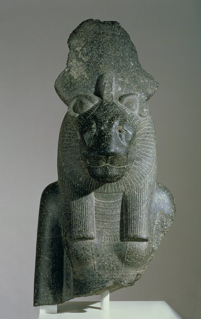 Busto di Sakhmet da una statua seduta, dal Precinto di Mut o dal tempio funerario di Amenhotep III da Egyptian 18th Dynasty
