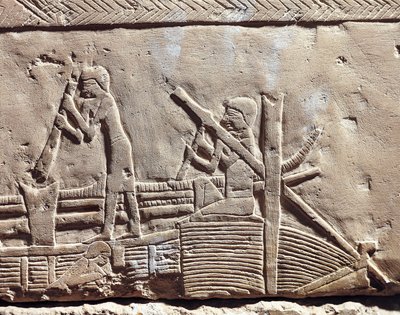 Egitto, Antica Menfi, Necropoli di Saqqara. Mastaba di Ipi. Rilievo che ritrae carpentieri che riparano una barca. (Nuovo Regno, Dinastia XVIII) da Egyptian 18th Dynasty