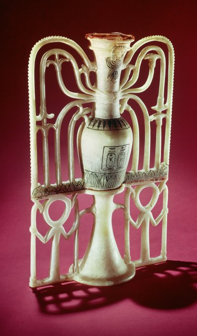 Vaso di unguento floreale, dalla tomba di Tutankhamon, Nuovo Regno da Egyptian 18th Dynasty