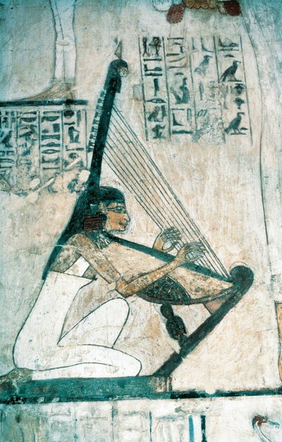 Affreschi che raffigurano una scena di banchetto funebre, con arpista, dal Nuovo Regno da Egyptian 18th Dynasty