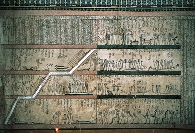 Affreschi raffiguranti il Libro di Amduat, Il viaggio della barca solare, sulla parete est della camera sepolcrale da Egyptian 18th Dynasty