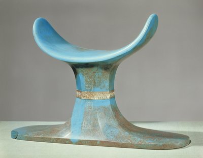 Poggiatesta, dalla tomba di Tutankhamon da Egyptian 18th Dynasty