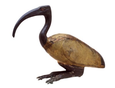 Ibis, in posizione accovacciata, c.1350 a.C. (legno, bronzo, vetro e dorato) da Egyptian 18th Dynasty