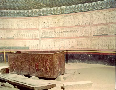 Interno della tomba di Tuthmosis III (c.1490-39 a.C.) Nuovo Regno da Egyptian 18th Dynasty