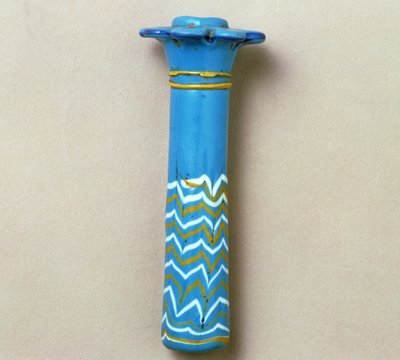 Fiala di kohl a colonna di palma, da Amarna, Nuovo Regno (dettaglio) da Egyptian 18th Dynasty