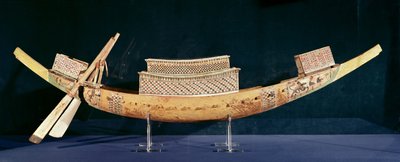 Modello ridotto di una barca dalla Tomba di Tutankhamon, Nuovo Regno, c.1347-37 a.C. (legno) da Egyptian 18th Dynasty