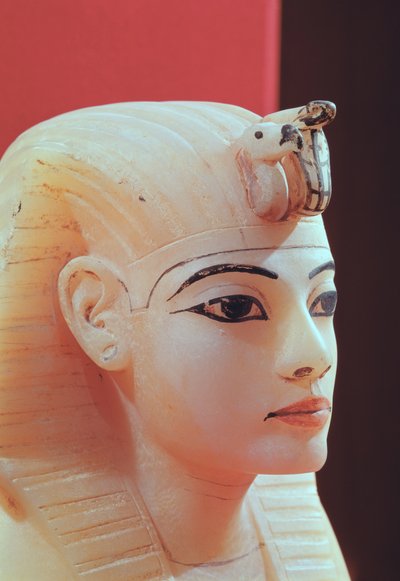 Tappo di una delle urne canopiche, dalla tomba di Tutankhamon (c.1370-52 a.C.) Nuovo Regno da Egyptian 18th Dynasty