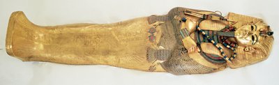 Il sarcofago più interno del re, dalla Tomba di Tutankhamon da Egyptian 18th Dynasty