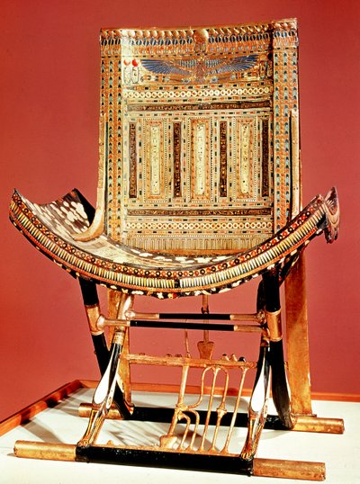 Trono ecclesiastico dei faraoni, dalla tomba di Tutankhamon (c.1370-52 a.C.) Nuovo Regno (legno intarsiato) da Egyptian 18th Dynasty
