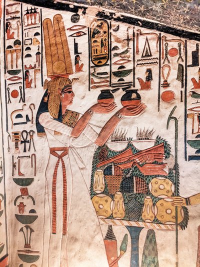 Nefertari che fa un