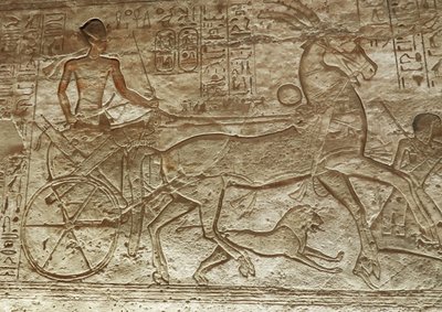 Ramses II sul suo carro, grande tempio di Abu Simbel da Egyptian 19th Dynasty