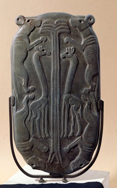 Tavolozza che raffigura quattro cani e due giraffe con una palma, Periodo Thinite da Egyptian 1st Dynasty