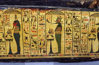 Dettaglio della base esterna della bara della mummia di Nesyamun, probabilmente trovata a Deir El-Bahri, Nuovo Regno, c.1100 a.C. (legno dipinto) da Egyptian 20th Dynasty