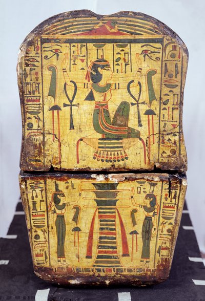 Vista finale della bara della mummia di Nesyamun, probabilmente trovata a Deir El-Bahri, Nuovo Regno, c.1100 a.C. da Egyptian 20th Dynasty
