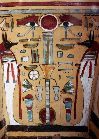Mummia di Anubi, dettaglio decorativo del sarcofago di Ankh-ef-en-Khonsu da Egyptian 21st Dynasty