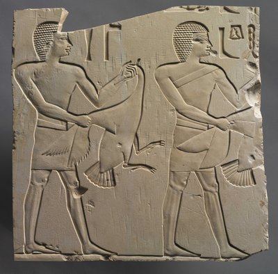 Profeta e sacerdote-lettore con offerte di oche vive, c.667-647 a.C. da Egyptian 26th Dynasty