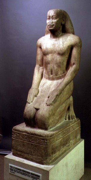 Statua di Nakhtorheb inginocchiato, Periodo Saite da Egyptian 26th Dynasty