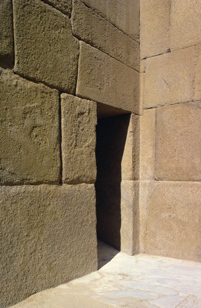 Mura di granito del Tempio della Valle di Khafre, Antico Regno da Egyptian 4th Dynasty