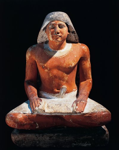 Statua di uno scriba seduto dalla necropoli di Saqqara, V dinastia, antico impero da Egyptian 5th Dynasty