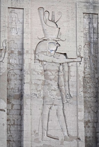 Horus, copricapo di Pschent, tempio di Horus, Edfu da Egyptian Egyptian