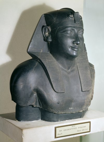Frammento di una statua in stile egizio di Tolomeo I, 305-283 a.C. da Egyptian Ptolemaic Period