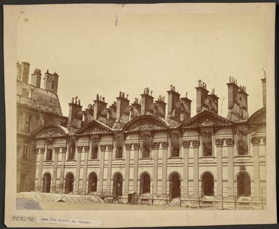 Le Tuileries e le rovine da Emile Bondonneau