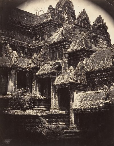Angolo di un cortile interno della Grande Pagoda da Emile Gsell