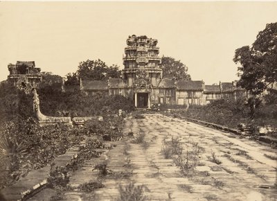 Grande Pagoda Porta Ovest della 1ª cinta, 1866 da Emile Gsell