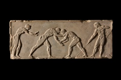 Base del giocatore di palla, lato anteriore. Parte della base del giocatore di palla di Endoios. Da Atene, c. 510 a.C. da Endoeus