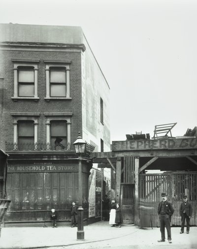 68 Bermondsey New Road: elevazione anteriore, Londra, 1898 da English Photographer