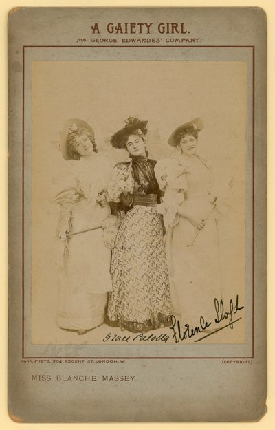 Una ragazza di Gaiety - Miss Blanche Massey, Grace Palotta, Florence Lloyd da English Photographer